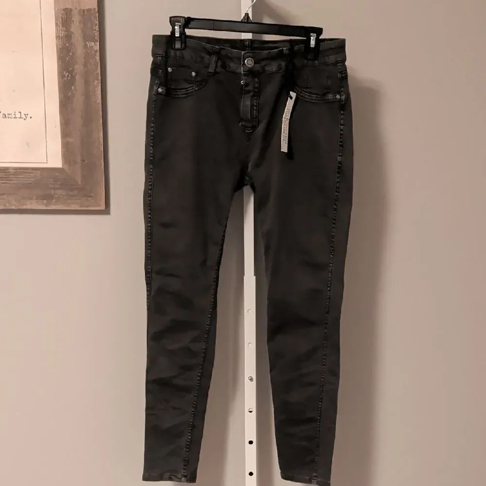 Stylish Green Skinny Jeans